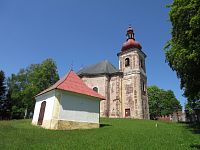 Kostel s márnicí Heřmánkovice - kostel Všech svatých