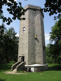 Přírodní park Hřebeny, rozhledna Studený vrch a vrch Plešivec