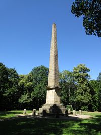 Krásný Dvůr - obelisk