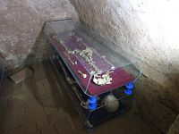 Hrobka pod kostelem