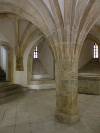 Interiér kostela - v kryptě