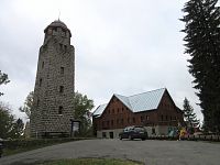 Lučany nad Nisou - rozhledna Bramberk a Slovanka a naučná stezka Maxovská křížová cesta