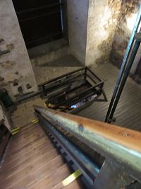 Dřevěné schodiště  na Černou věž