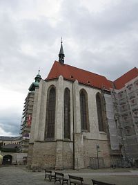 Kostel Obětování Panny Marie na Piaristickém náměstí