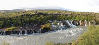 Island - vodopády Hraunfossar a Barnafossar