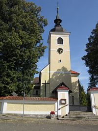 Louňovice pod Blaníkem - kostel Nanebevzetí Panny Marie