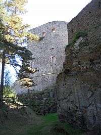 Velhartice - hrad ještě zvenku