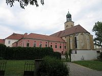 Minoritský klášter s kostelem sv. Ducha