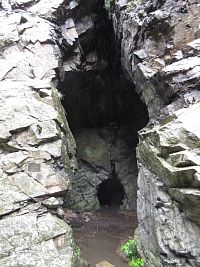 Jeskyně - původně plánovaná jako hrobka