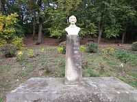 Park - pomník hudebního skladatele Josefa Bohuslava Foerstera
