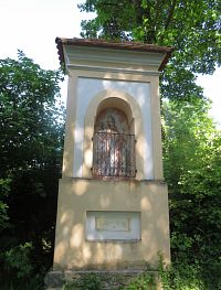 Výklenková kaple na silnici do Orlíku nad Vltavou - část Staré Sedlo
