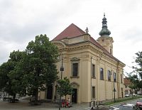 Masarykovo náměstí - kostel Neposkvrněného Početí Panny Marie