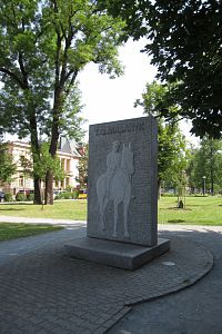Č. Těšín - Masarykovy sady - pomník Tomáše Garigue Masaryka