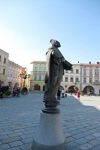 Nový Jičín - Masarykovo náměstí - replika sochy sv. Mikuláše