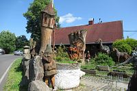 Doubice - park dřevěných soch