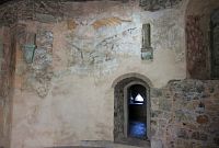 Starý zámek - pohřební kaple sv. Michala se zbytky původních fresek