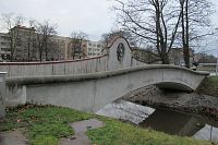 Secesní mostek vedl přes Piletický potok