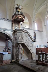 Zdoňov - kostel  Nejsvětější Trojice - renesanční kazatelna