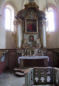 Zdoňov - kostel  Nejsvětější Trojice - obraze Nejsvětější Trojice z r. 1879