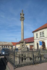 Pardubický kraj a Jeseníky - 3. den – okruh 7,5 km: Choltice (zámek, zvonička) – Svojšice (zřícenina tvrze) – Choltice