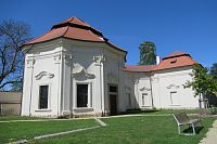Chotěšov - klášter - barokní pavilon