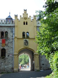 Hlavní vchod do zámku
