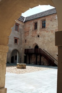 Pohádkový hrad a zámek Staré Hrady