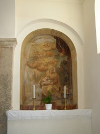 jižní apsida sv. Anna s knihou na klíně a u ní P. Maria