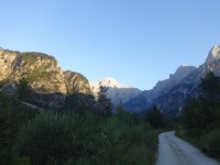 Pohoří Totes Gebirge a jezero Almsee