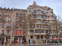 Barcelona a Casa Milà zvaná též La Pedrara