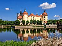 000 Německý Moritzburg proslavila česká Popelka
