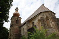 Kostel Nanebevzetí Panny Marie ve vesnici Kozlov