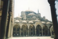 Istambul-Modrá mešita,jediná se 6 minarety,vnitřní nádvoří