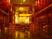 čínská čtvrť -  Buddha Tooth Relic Temple and Museum - Hundred Dragons hall