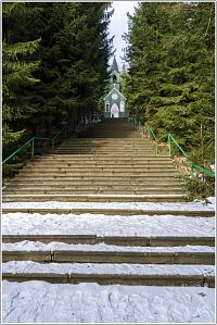 95-Ticháčkova kaple a Růžencové schody