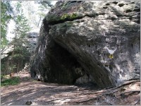 7-Husa, jeskyně