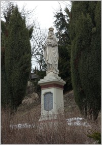 6-Rokytník, pomník sv. Panny Marie u kapličky