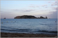 Ostrovy Illes Medes z pláže