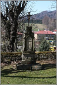 Kříž v Horních Vernéřovicích