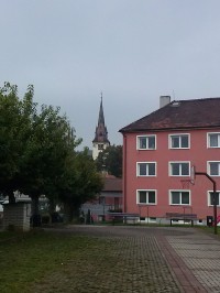 9.Pohled od zámku ke kostelu sv. Mikuláše