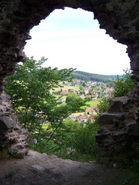 Výhled na vesnici Zbořený Kostelec