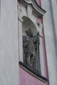 Socha sv.Václava nad portálem