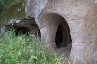 U jeskyně zvané "Pustý kostel"