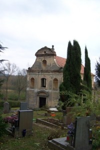 6.Pohled na kapli ze hřbitova