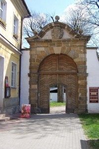 13.Brána k zámku