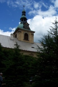 44.Věž kláštera z malého nádvoří