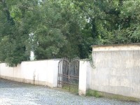 36.Hřbitovní brána od silnice