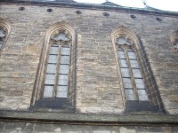 24.Pohled k oknům kaple