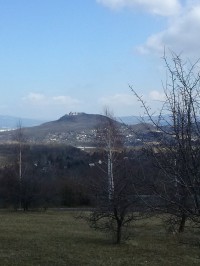 36.Pohled na dominující hrad Doubravku nad Teplicemi...