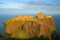 Skotské hrady na pobřeží